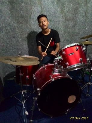 EkkySaputra14's profile picture. 