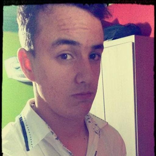 Futebol,video game e zuação,trabalho e estudo haha
