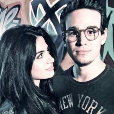 zoella_yung's profile picture. 