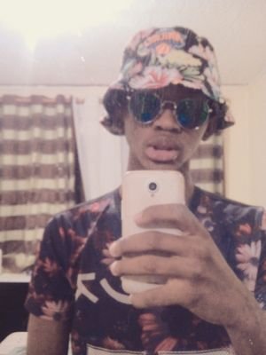 JuniorHweezy's profile picture. 