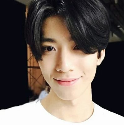 lets love hwiyoung!