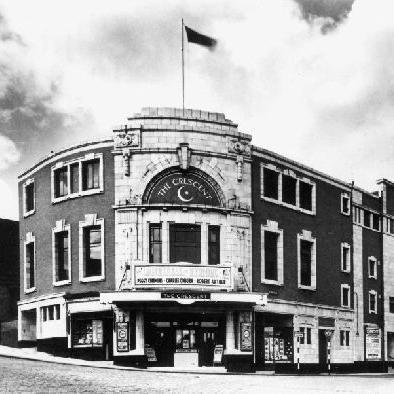 Crescent Cinema: 1926-1993. We want to re-open our local cinema as a cultural centre for all.
https://t.co/M5OwDKxESK
fb: Crescent Cinema Pontefract