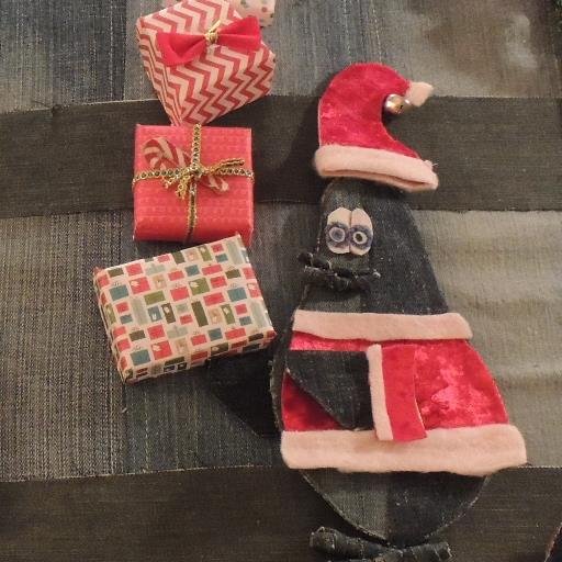 DenimCityUTube's profile picture. All made from discarded denim into a new life. #denimcityUtube #stopmotion #youtube #denim #funny