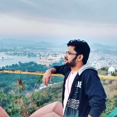 SharNikX's profile picture.
