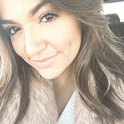 flowerfullbeth's profile picture. ☾I dive into the future, but I'm blinded by the sun, I'm reborn in every moment, so who knows what I'll become  ☼