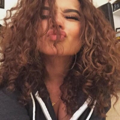 inayarpgvomer's profile picture. 