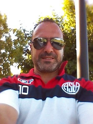 Hincha fanatico y socio de san lorenzo ..
Volvimos a Boedo!!! desde el cielo te voy  a seguir cuando me muera...