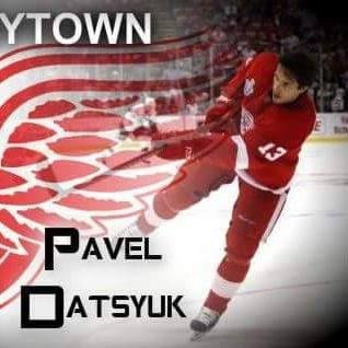 Huge Detroit Red Wings fan! Will tweet a lot about Wings and hockey.