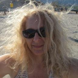 essayist, photographer, highway mother
https://t.co/tmYeMsbmJG