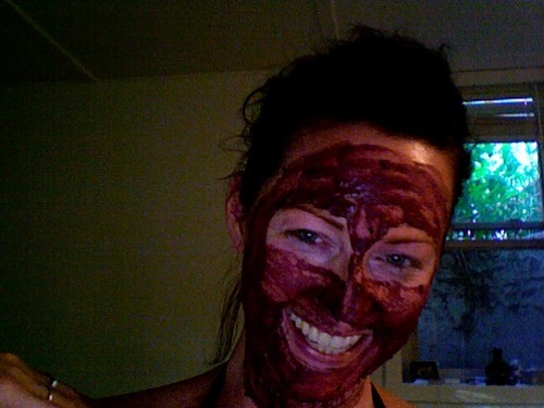 wanderingherb's profile picture. i'm an herbalist from colorado who is taking my show on the road- to chicago!  facial parties- using fresh, hand-crafted skin care- brought right to your door!