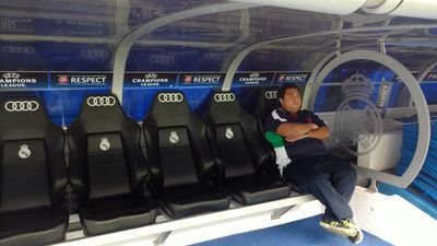 Biotechnologist. Gamer. Real Madrid. Se habla Español.