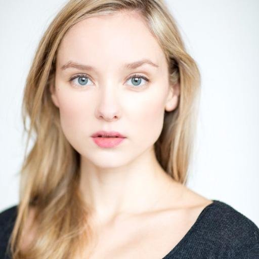 Votre premier site Français sur Alexandra Dowling.