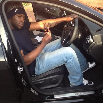(YOUNG RIDGE)artist of (MILKBOYRECORDS) from northwest London NW10 90sbby sound cloud young ridge insta yr stackz (HHMB)Harlesden hustlers milk boyz