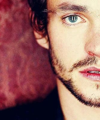 (RP/MV/GMT) Hannibal taught me how to open my eyes to my new design ; and he gave it the final touch. On the run with @giftofcruelty.