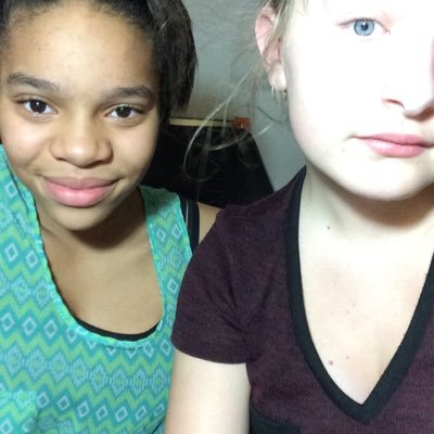 ariandkay_yt's profile picture. hello beautiful people of the internet! go check out our youtube, Ari & Kay! follow our instagram as well, @ ari.kay! xoxo -ari & kay ❤️