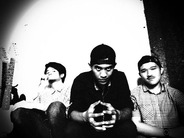 Alternative from Tangerang, Players : @abrarsyahrial @muhamadsyahri12 | for booking : 081213510391 / 24F004E8 (cha'i)