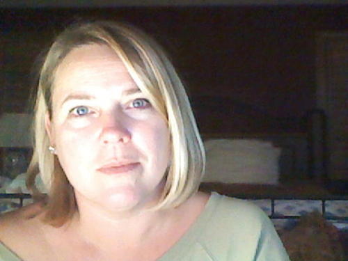 teresautt's profile picture. Direct marketer, displaced Southerner, good girl.