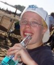 Hey im 21 from dagenham essex 
Always up for a laugh

Thank you and gooodbye