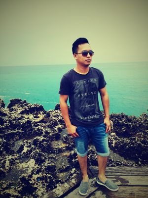 Kesempatan Cuma 1 Kali. manfaatkan sebaik mungkin. selagi bersama orang yg km sayangi bergaulah sebaik mungkin kita gak tau perpisahan begitu cepat...