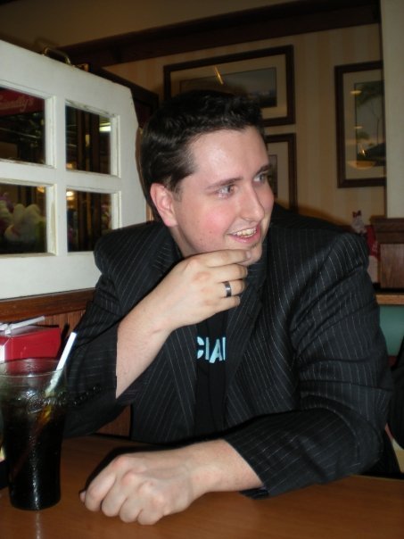Gamer, Geek and Nerd. Pirate, Knight and Self Proclaimed Stunt Guy. Wanna-be Mythbuster.