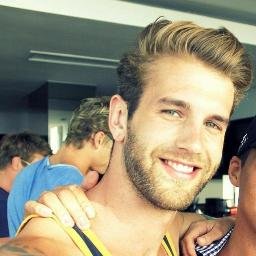 cesar_navarro09's profile picture. 