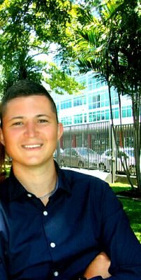 LoicLoic5's profile picture. Snapchat: lolotouf