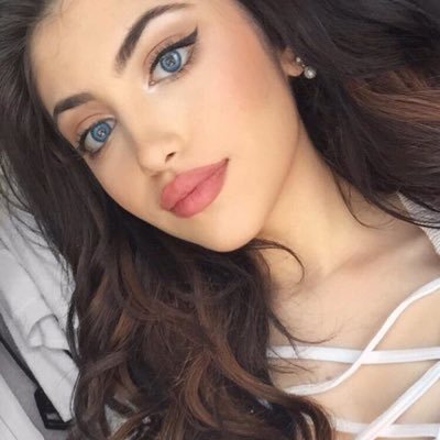 enayahrpg's profile picture. 