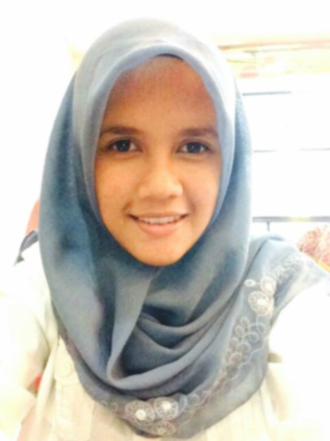 febr_yani's profile picture. 