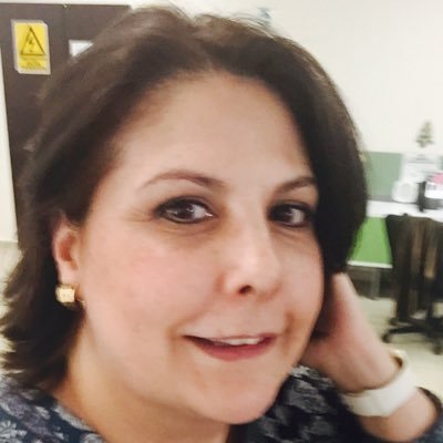 Profesionista, amo la politica y no tanto a los políticos, quiero un México libre y lleno de oportunidades para las próximas generaciones ...todo se puede!