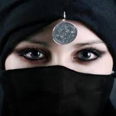 انا #سعودية سيدة نفسي انثى حره تأبى الخضوع وارقى من ان تكون مجرد نزوه ... 
#بالبرد_ينقصني  الشوق
#امرأة_يحبها_الرجال_وتكره_الكذب #فاتنه