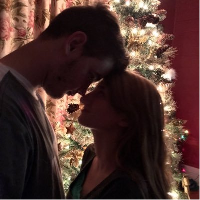 katelyn_farr_'s profile picture. 