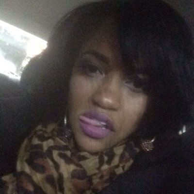 Nefabulousaseva's profile picture. I am STRONG (strong) I am INVINCIBLE (invincible) I am WOMAN