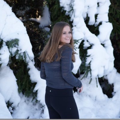 AbbyFoxy's profile picture. 