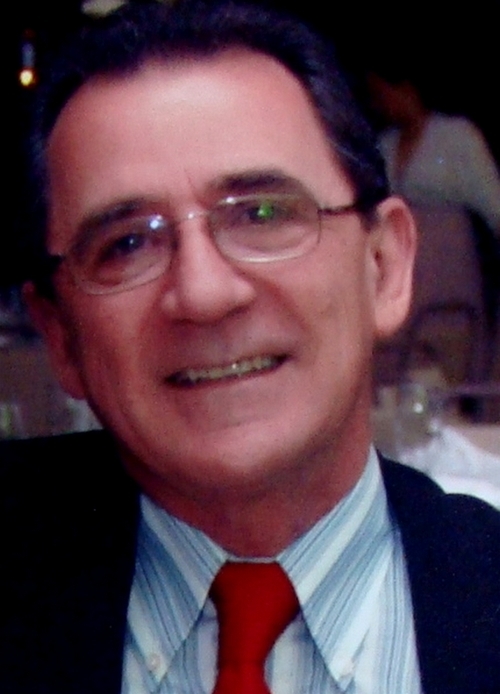 luizdarlei's profile picture. Sou apaixonado por flores (rosas, principalmente), viagens, fotografias, causas animais (adoro gatinhos e cães), enfim, tudo que fortalece a alma.🌹🐕🐱🎬🎧✈️📷