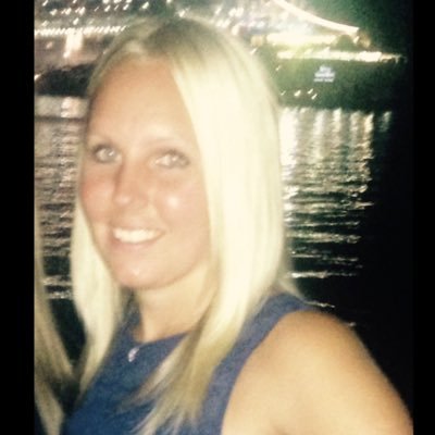 lisalou1012's profile picture. 