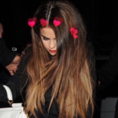 mrs_schneider6's profile picture. Follow @dandelionat cause free follow ❤️