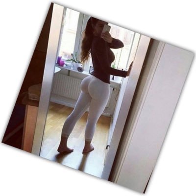 ale_rowe's profile picture. 