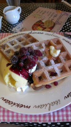 maimai1218an's profile picture. 刀/SLAZY/メサイア/黒執事 ユニバは夏と秋！ゆるくを目標にしたいと思ってるけどたぶんむり