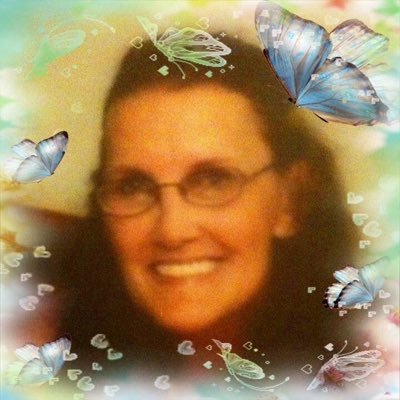 kwikwit's profile picture. love meeting people. knitting and crafting. books are a must. read over 800 words per minute.