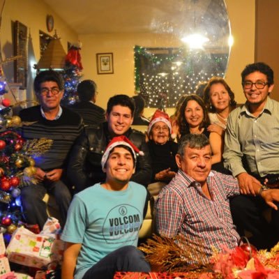 DiegoVizquerra's profile picture. ... Mejor cuéntame la tuya, la mía la dejamos para reírnos después XD ...#leagueoflegend/ We accept the love we think we deserve