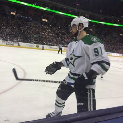 Hockeygirls__'s profile picture. Hockey babes follow me . I always follow back.