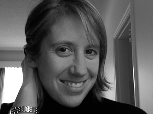 Mum of 2, Music lover, Book reader, Beginner gardener, Event planner, Volunteer, General life enthusiast.