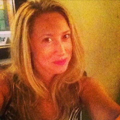 askstaceyfen's profile picture. Industry Curator for Miami Ad School.