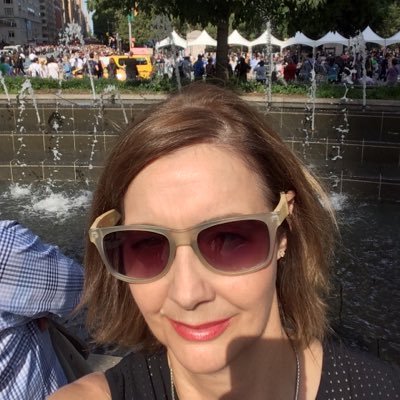 Fiona1design's profile picture. 