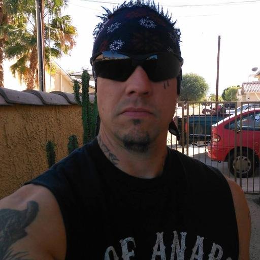 Damien's dad. Welder. Undertaker and Packers fan. Here for friends. 18+ only
