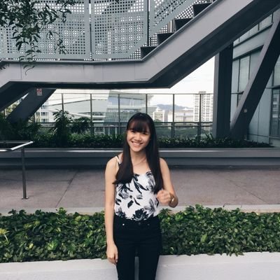 beyondthstars_'s profile picture. Her mind is a hurricane