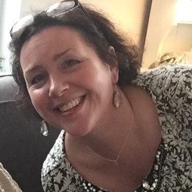 vintageroseange's profile picture. 