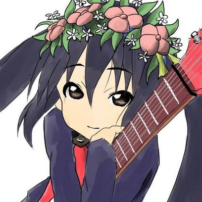 中野梓 花飾りは英語で Garland と呼ぶことは知らなかった はじめた聞いたときそれは Final Fantasy からある一人のボスの名前だと思った