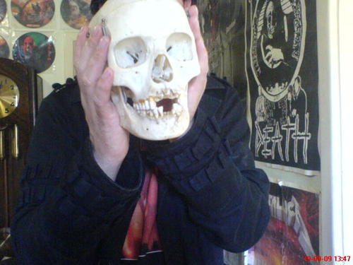 1SkullDuggery's profile picture. interests - wrestling,mma,metal