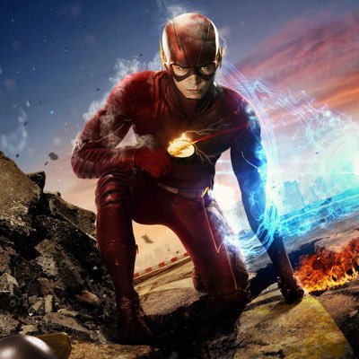 After what happened at the end of the first season, Barry and his team with new Metahumans from Earth-2 as Zoom comes to kill The Flash.
